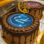 Tarta Eid Mubarak – Chocolate, Trufa y Nata